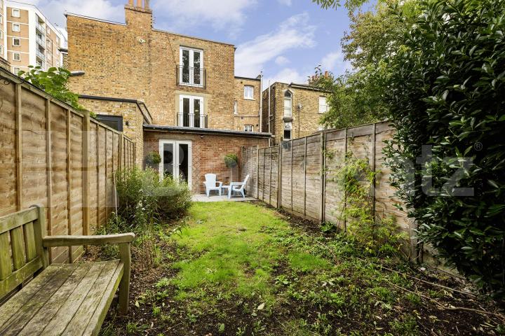 Newly refurbished 1 bedroom Garden property in the popular De Beauvoir Town Buckingham Road, De Beauvoir Town